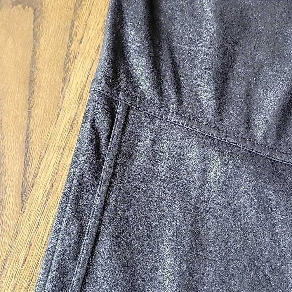 Free People Midnight Vegan Suede Skinny Black Faux Suede Pedal Pusher Pants Sz.L